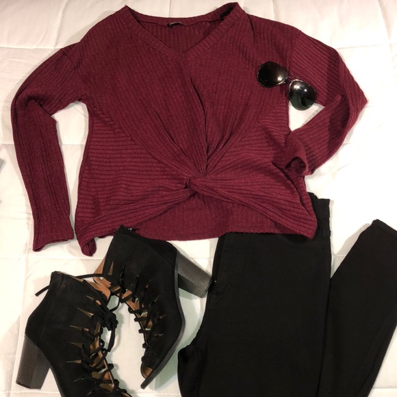 Top - Picture 1 of 2